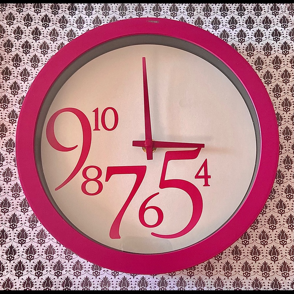 HOT pink clock